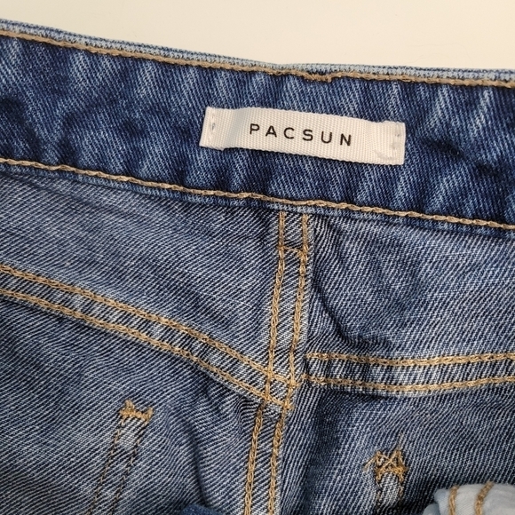 PacSun Blue Denim High Rise Cuffed Mom Shorts - Picture 6 of 10